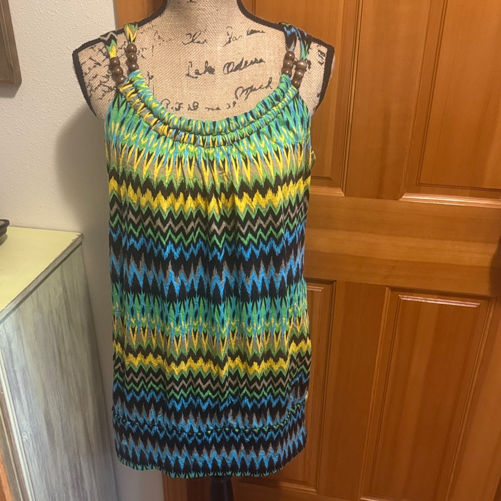 Like new No Boundaries Blue and Yellow Chevron Tank Top with wood beads